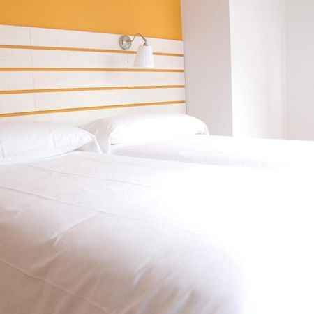 Hostal Boreal Mistral บูร์โกส ภายนอก รูปภาพ