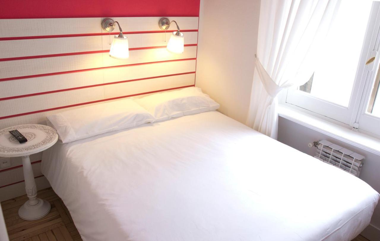 Hostal Boreal Mistral บูร์โกส ภายนอก รูปภาพ