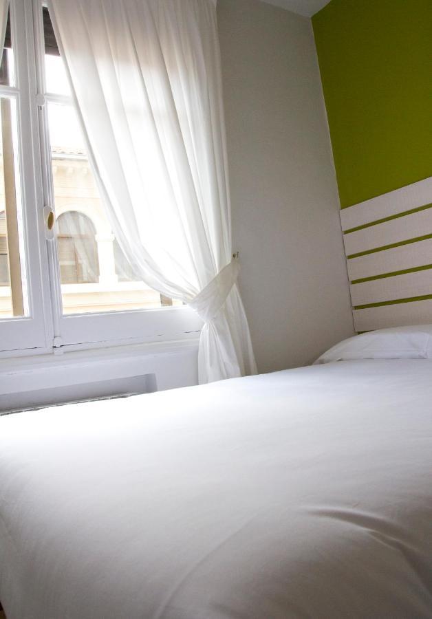 Hostal Boreal Mistral บูร์โกส ภายนอก รูปภาพ