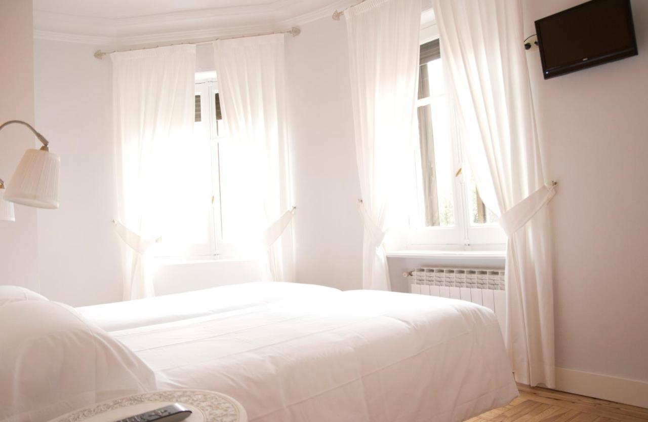 Hostal Boreal Mistral บูร์โกส ภายนอก รูปภาพ