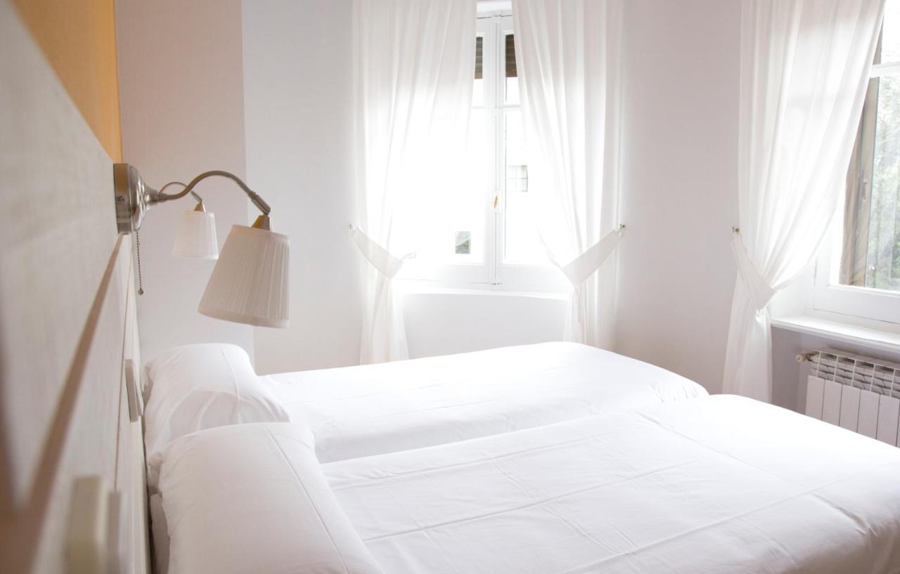 Hostal Boreal Mistral บูร์โกส ภายนอก รูปภาพ